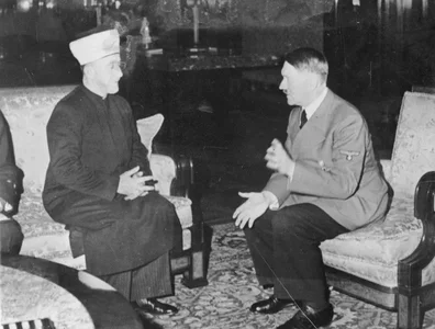Bundesarchiv_Bild_146-1987-004-09A,_Amin_al_Husseini_und_Adolf_Hitler.webp
