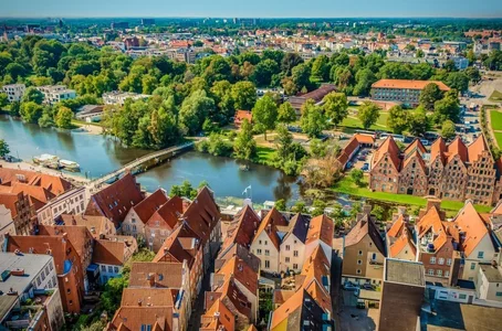 lubeck-4088287_1920-1024x677.webp lubeck-4088287_1920-1024x677.webp